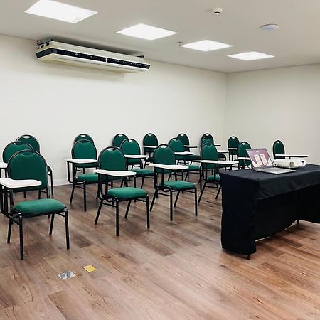 Express Vieiralves Hotel Manaus Bagian luar foto