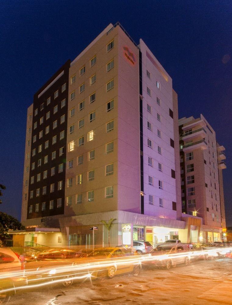 Express Vieiralves Hotel Manaus Bagian luar foto