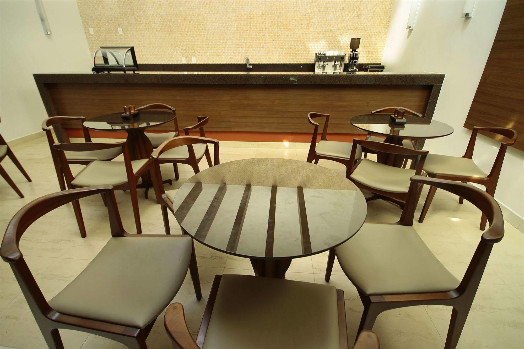 Express Vieiralves Hotel Manaus Bagian luar foto