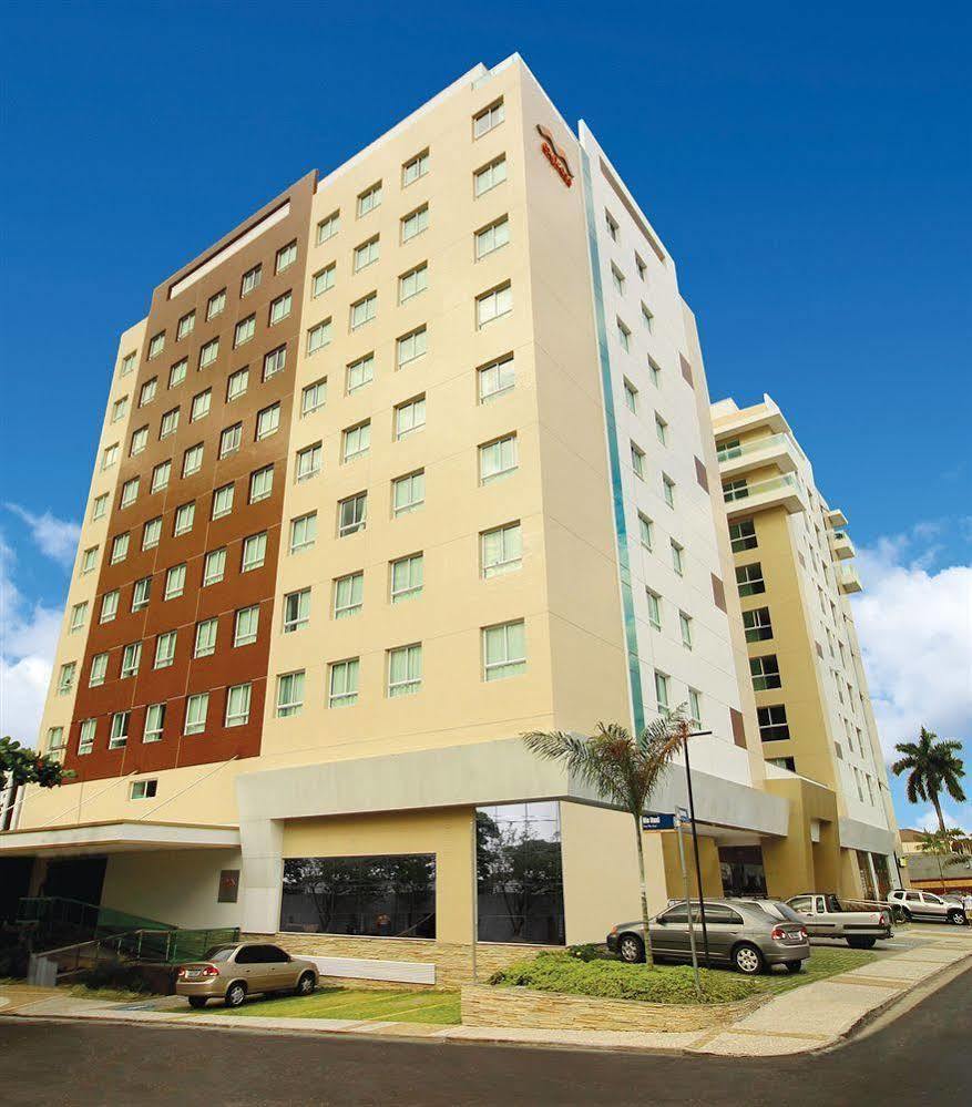 Express Vieiralves Hotel Manaus Bagian luar foto